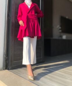 Lady in fuchsia